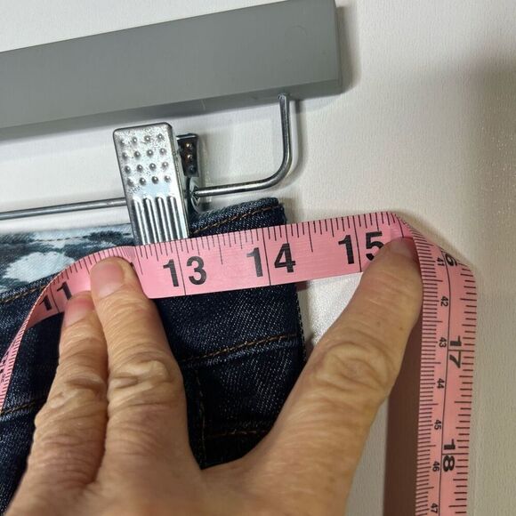 Joe’s Jeans Rocker Cutoff Denim Shorts Sz 24 - Picture 5 of 8